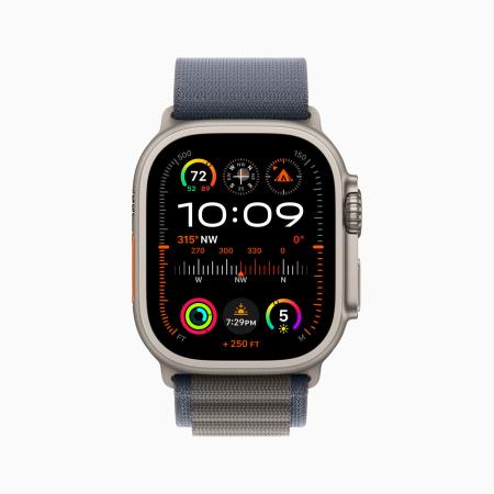 Apple Watch Ultra 2 (2024) 49mm Natural Titanium Case with Black Ocean Band